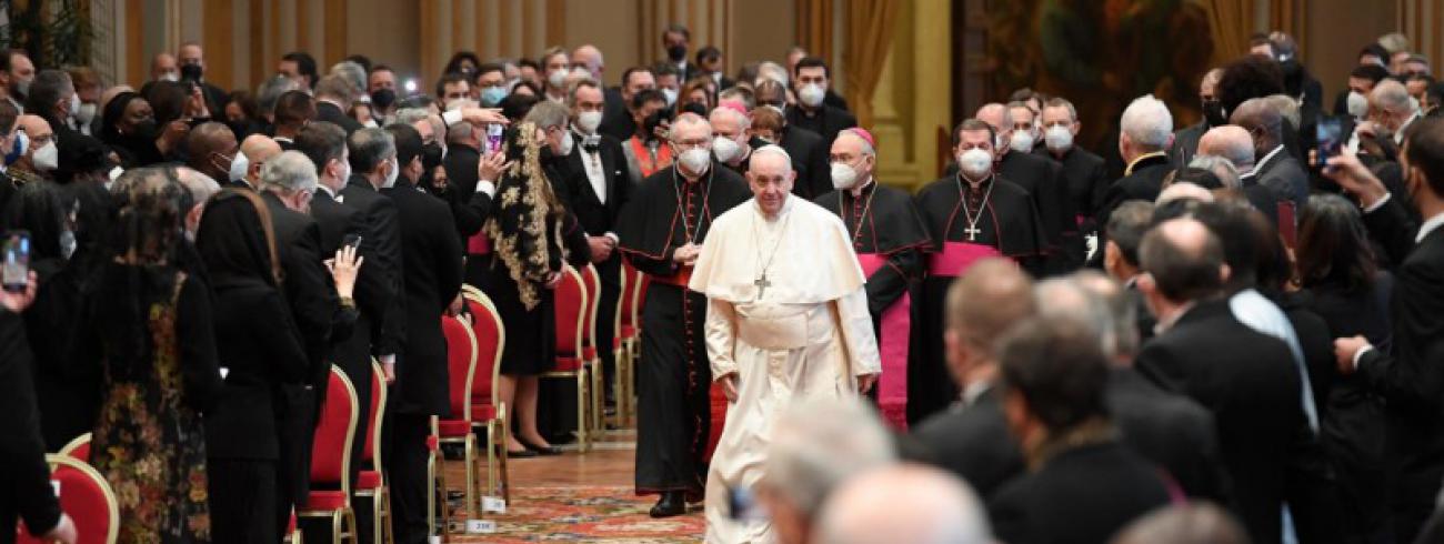 Paus Franciscus met het Corps Diplomatique © Vatican Media