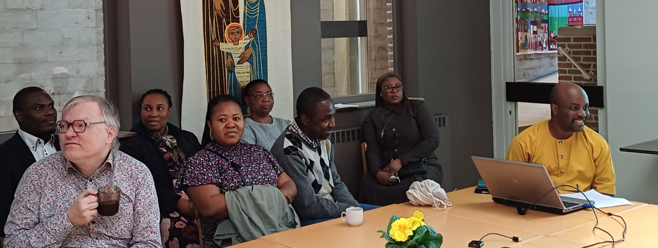 Ontmoeting met Emmanuel Chidozie © Ria Verjauw