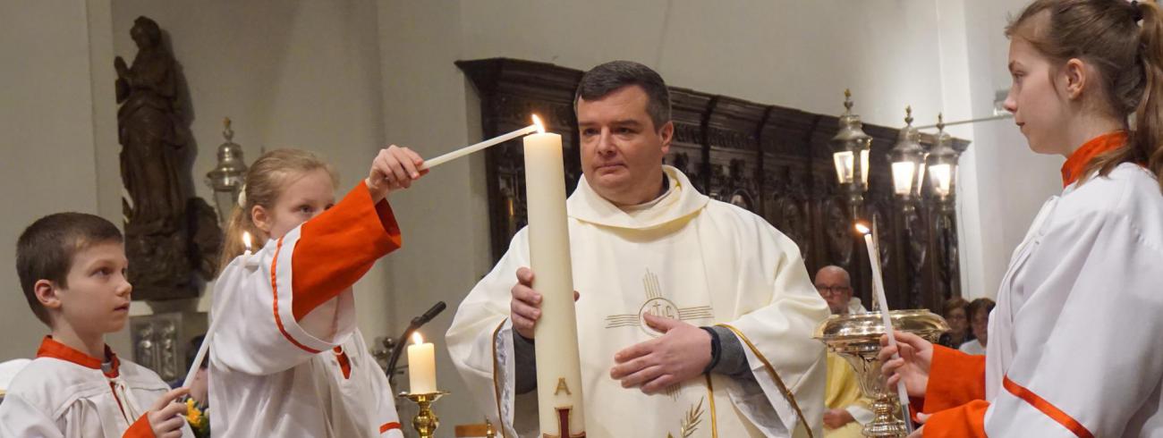 Paaswake2024 © parochie onze lieve Vrouw Lichtaart