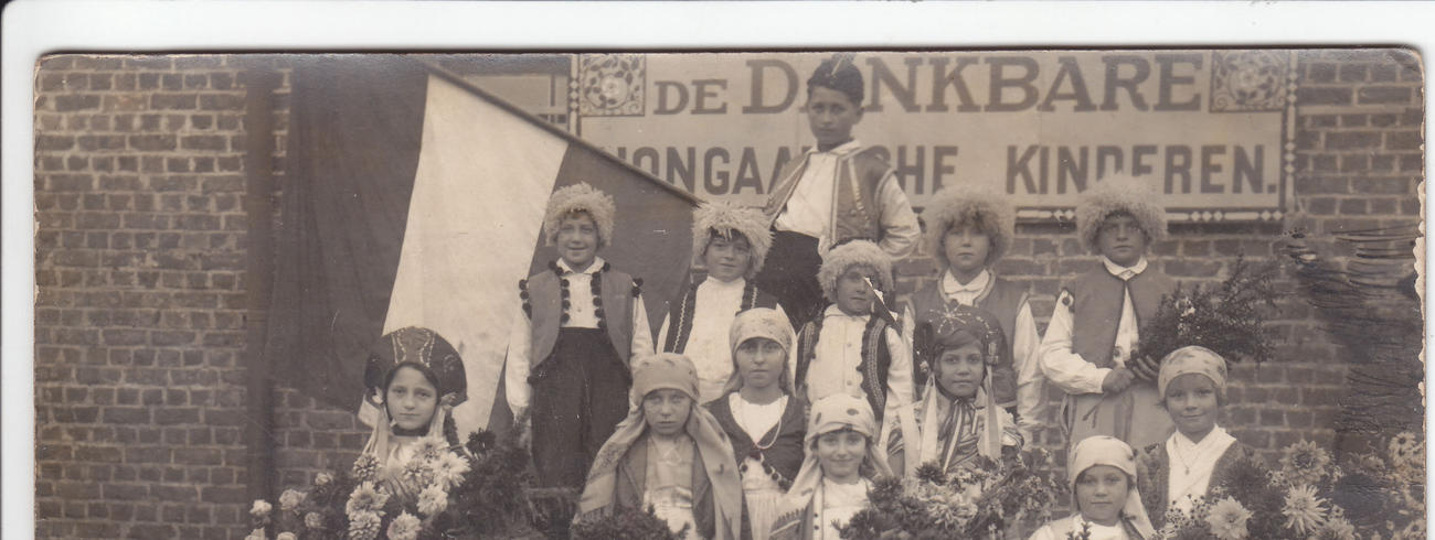Uit het archief: Hongaarse kinderen op bezoek in België. ©KADOC/Erfgoedcelleuven