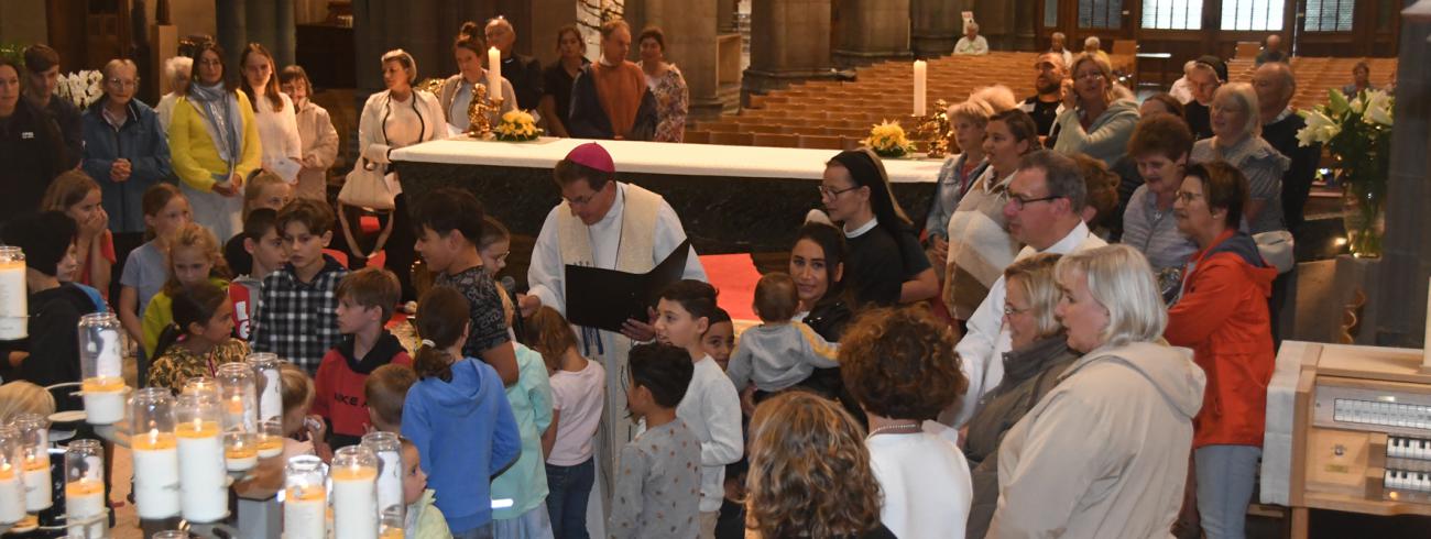 Samen rond Onze-Lieve-Vrouw © Thierry Christiaens