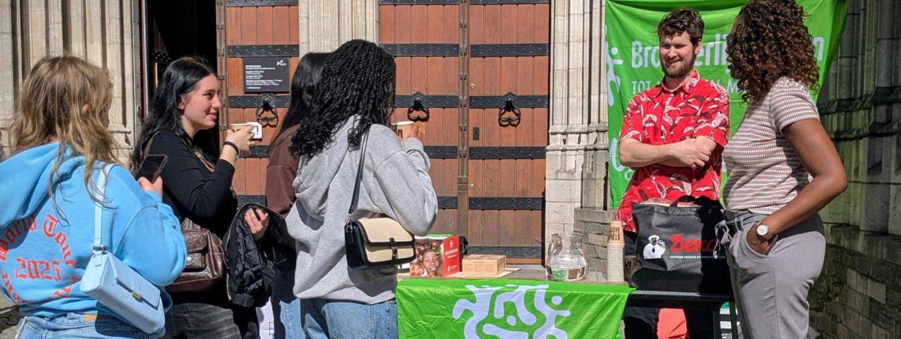 Koffiestop op de Grote Markt © Pastorale zone Leuven aan de Dijle