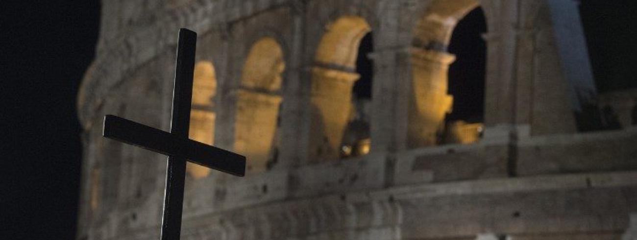 De kruisweg in het Colosseum in Rome © Vatican Media