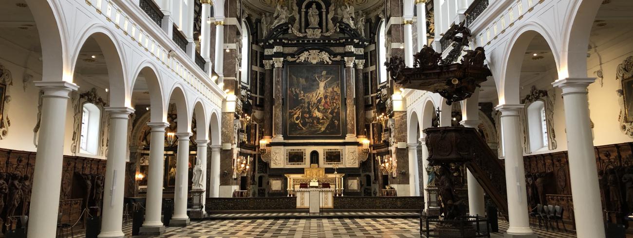Interieurzicht van de Sint-Carolus Borromeuskerk © Olivier Lins