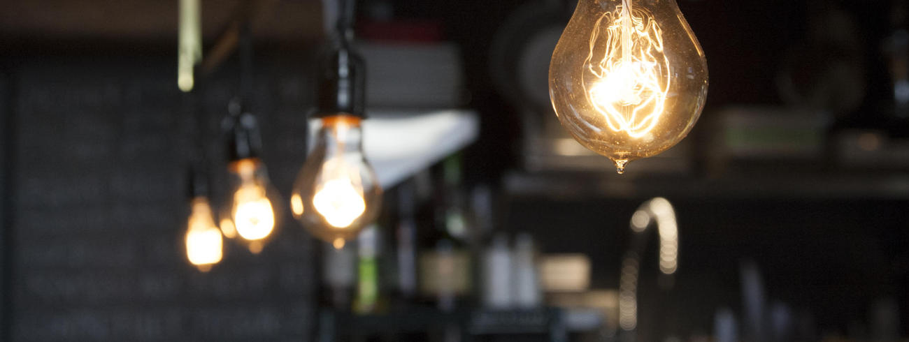 Moeten we eigenlijk lampen kopen als we alleen licht willen? © CC Pexels