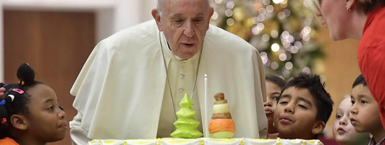 Paus Franciscus mag vandaag 82 kaarsjes uitblazen. Gefeliciteerd! © Instagram Pope Francis