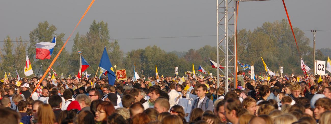 Wachten op de komst van de paus © Philippe Keulemans