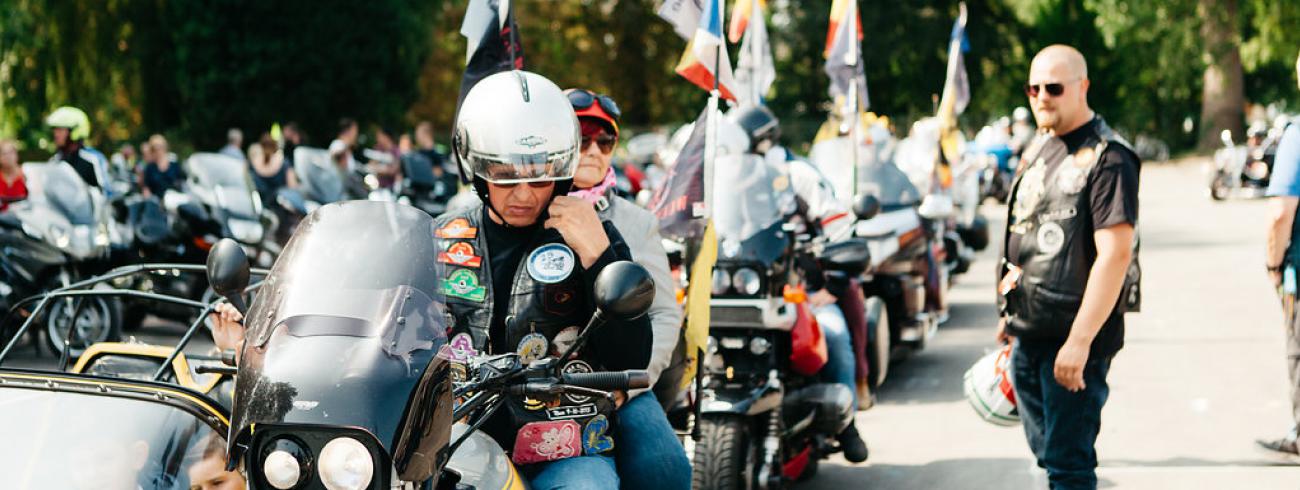 130 motards bieden zich aan om een rit te maken met kankerpatiënten. © Mathias Hannes