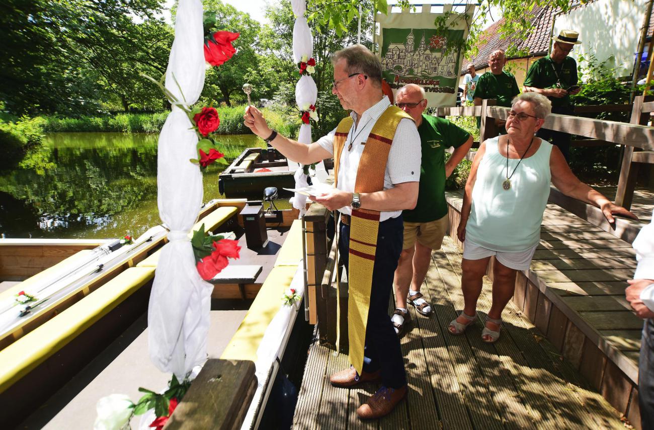 Doop van de rondvaartboten in Lier © Mia Uydens Doop van de rondvaartboten in Lier © Mia Uydens