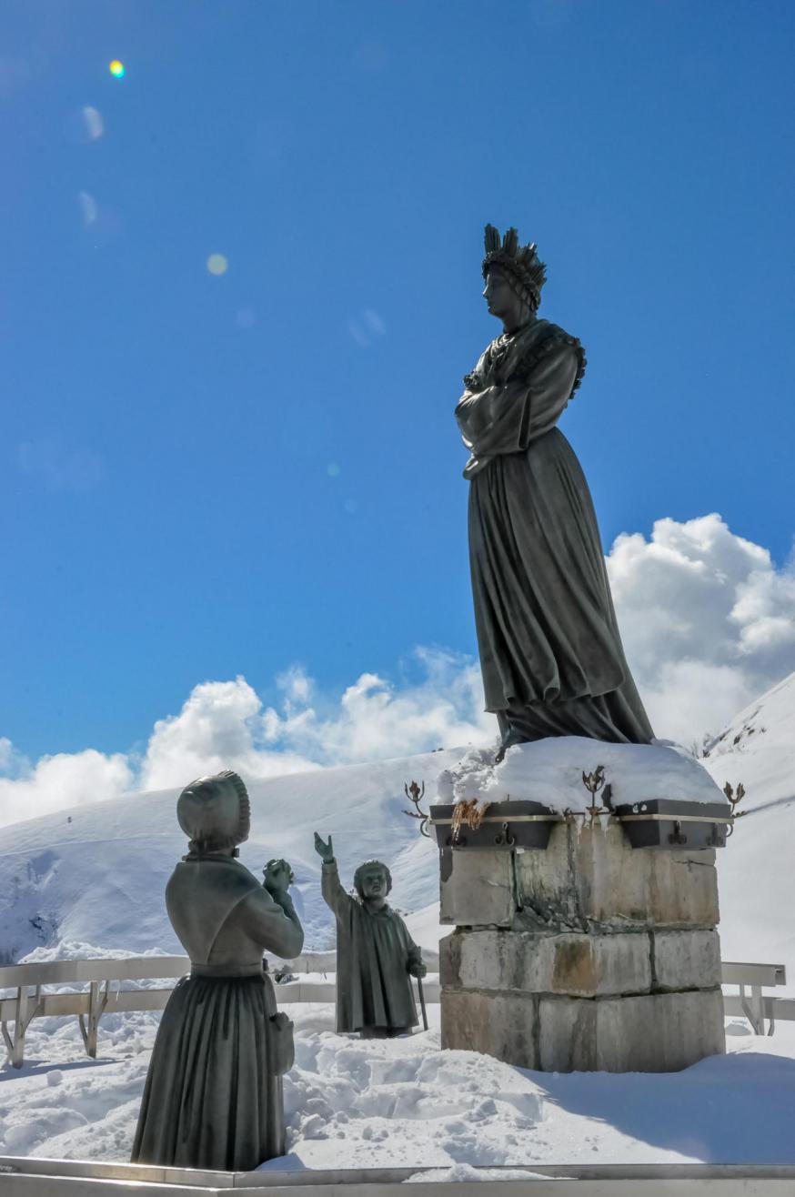 Onze Lieve Vrouw van La Salette © Sanctuaire de Notre Dame de La Salette Onze Lieve Vrouw van La Salette © Sanctuaire de Notre Dame de La Salette