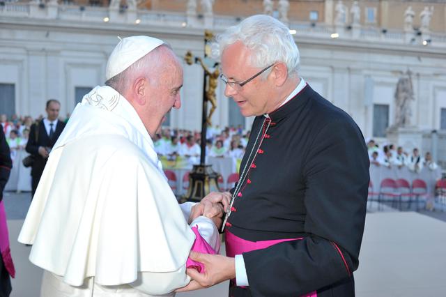 Paus Franciscus en bisschop Patrick Hoogmartens © bisdom Hasselt
