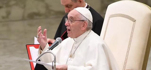 Paus Franciscus tijdens de algemene audiëntie op woensdag 21 december 2016 in de Paulus VI-aula © SIR