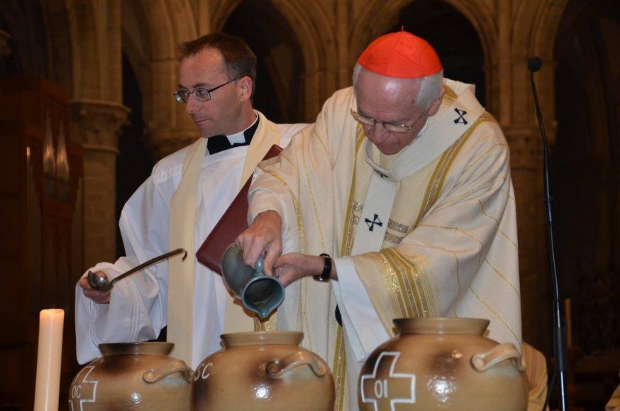 wijding van de sacramentele oliën © Kernet