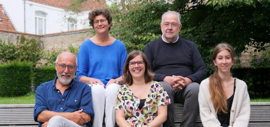 team dienst zorgpastoraat: Jan Rossaert, Ilse Van Gorp, Ilse De Deyne, Piet Vandevoorde en Elien Rogiers © Michiel Van Mulders