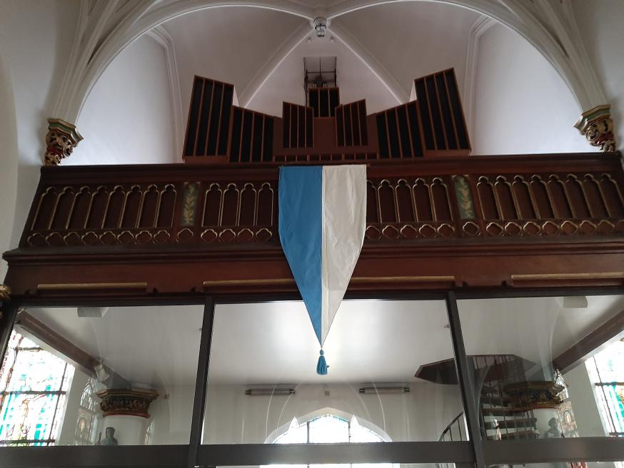 Vaandel in de kleuren van O.L.Vrouw 