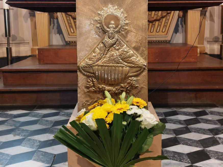 Filipijnse gemeesnchap viert our lady 