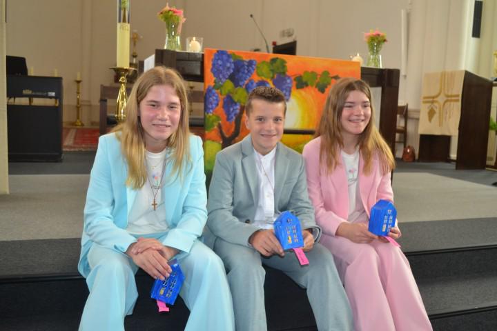 3 vormelingen - een drieling in St.-Lodewijk 
