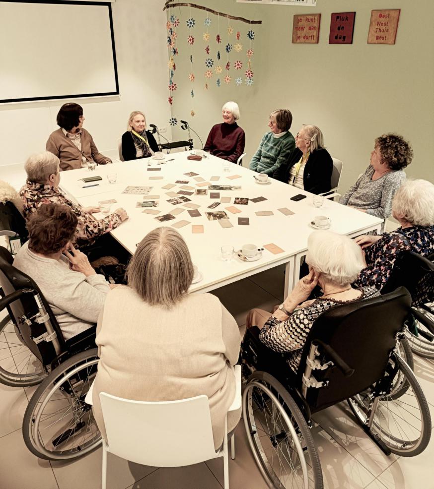 met 12 aan de tafel 
