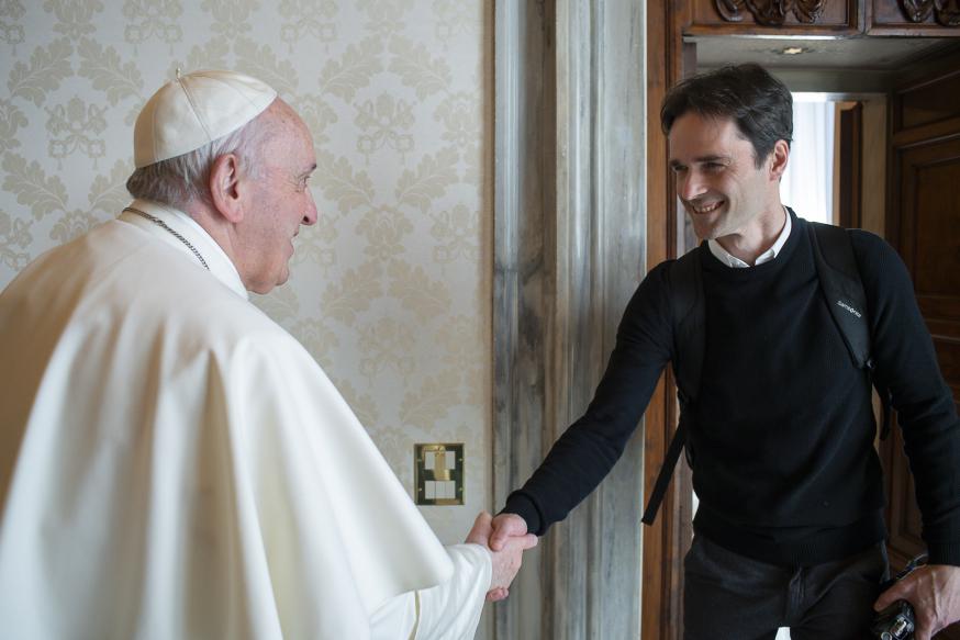 Koen Vlaeminck ontmoet paus Franciscus  © Kerknet