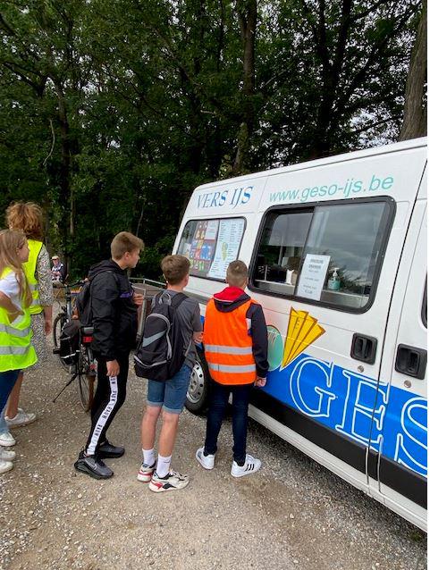 Op 18 augustus genoten de kandidaat-vormelingen en catechisten van Lutselus en Rooierheide van hun jaarlijkse daguitstap 