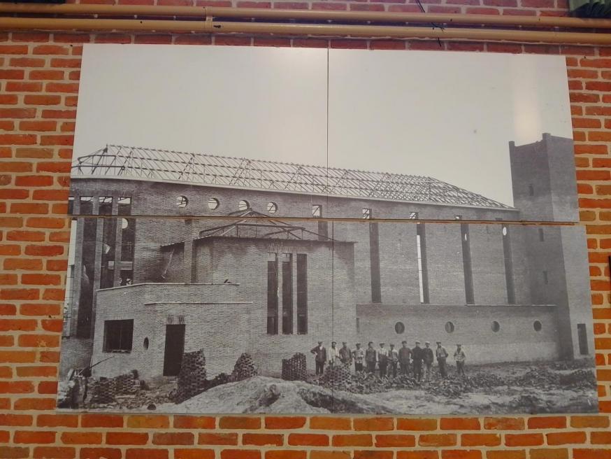 Bouw van de H. Familiekerk in Witgoor © Christa Damen