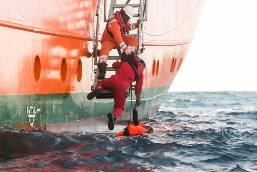 redding op zee © AZG redding op zee © AZG