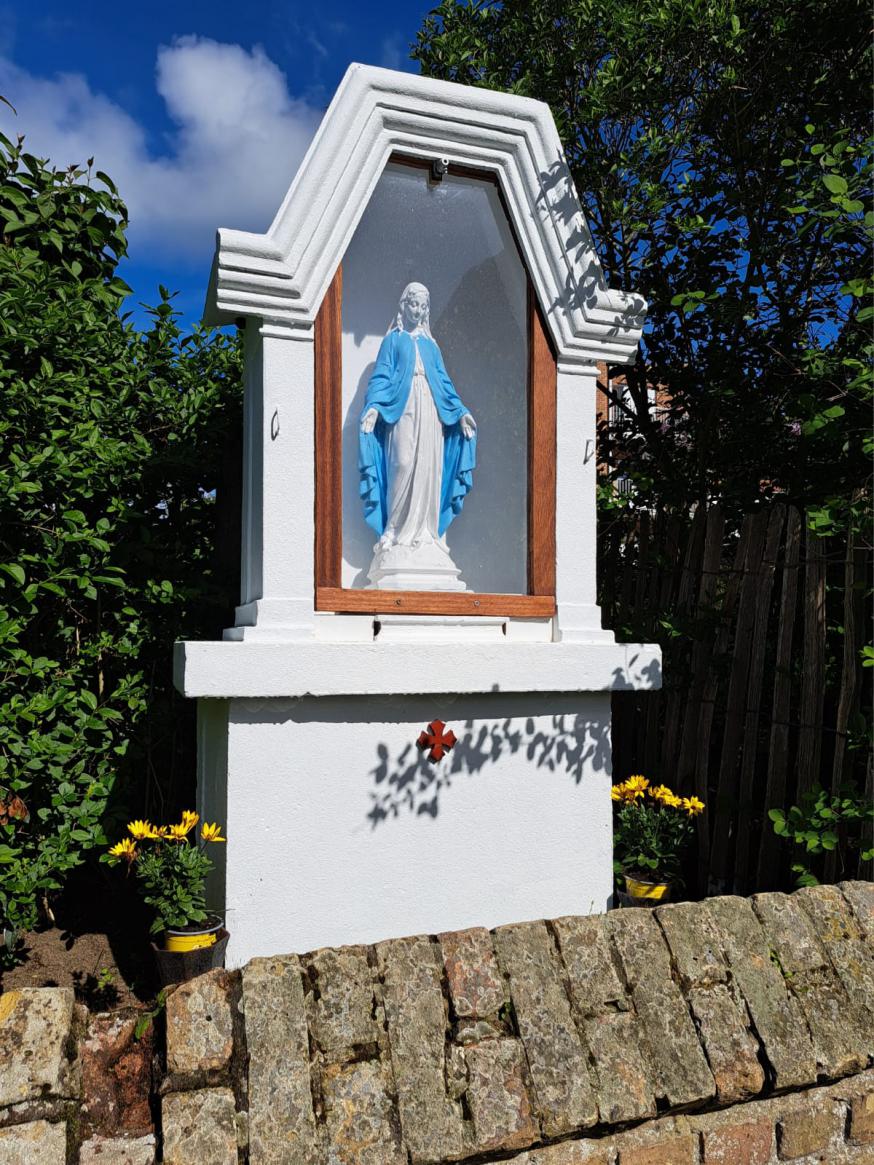 Een afgewerkte kapel van Marc De Grave 