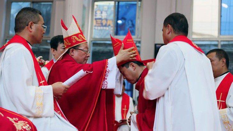 Bisschop Anthony Li Hui  © Vatican Media