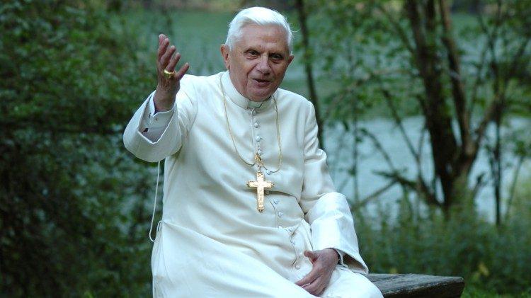 De emeritus paus Benedictus XVI © Vatican Media