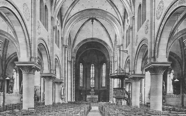Binnenzicht kerk - 1933
