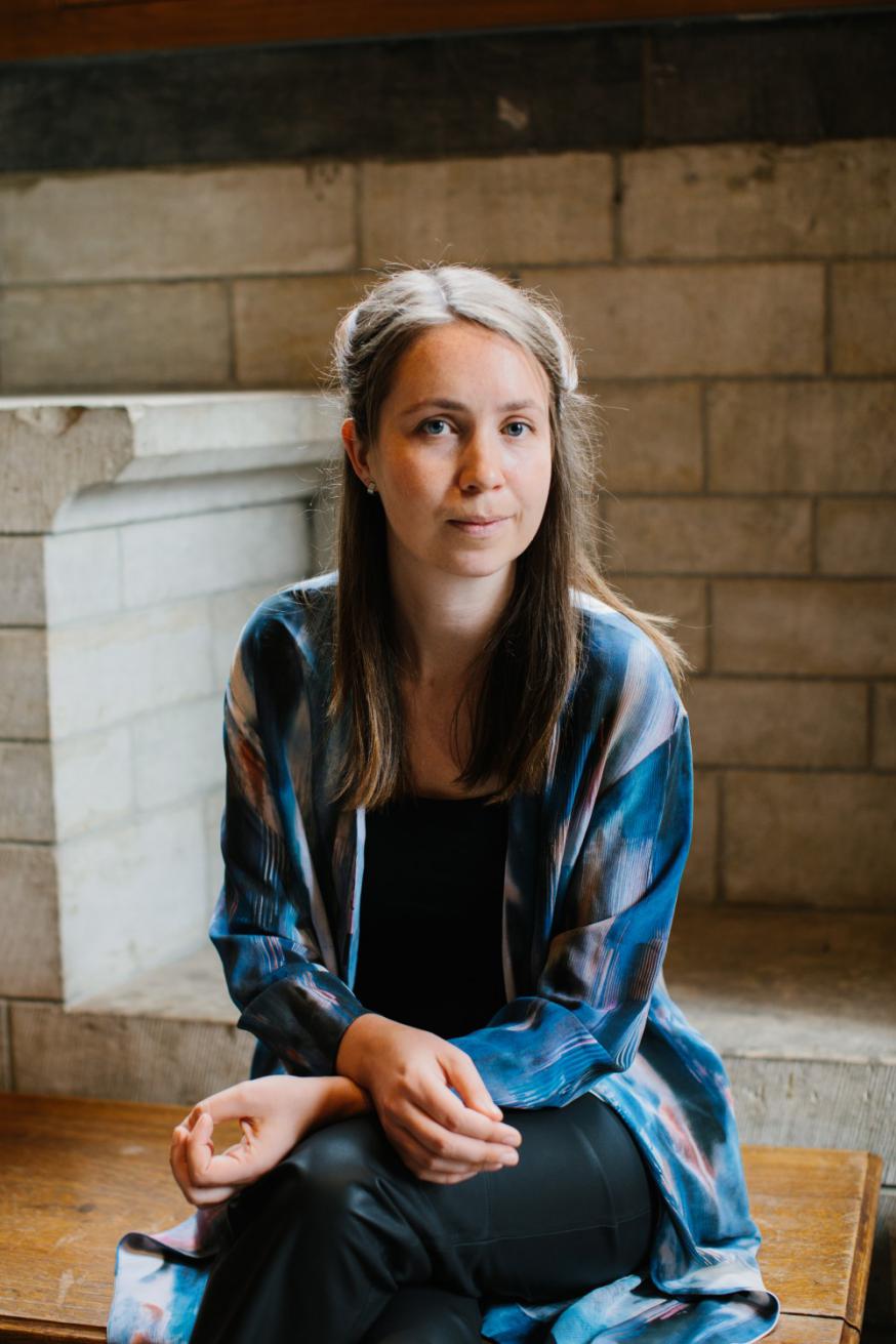 Chanelle Delameillieure schreef een doctoraat over het vooruitstrevende standpunt van de kerk in de middeleeuwen, dat gedwongen huwelijken ongeldig verklaarde. © Kevin Faingnaert