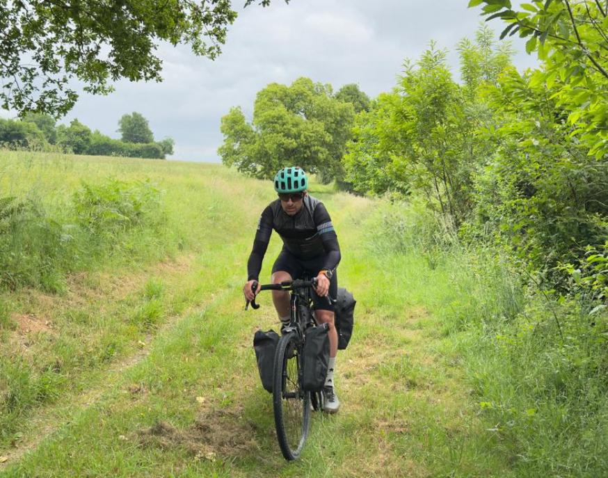 Niet alleen prachtige cultuur, maar ook natuur waar Tom en co doorheen fietsen. 