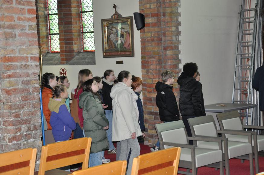 kerkverkenning en vormselkruisje 