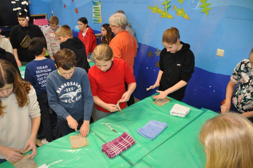 kerkverkenning en vormselkruisje 