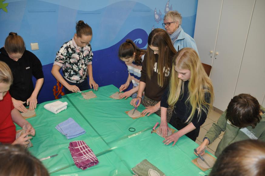 kerkverkenning en vormselkruisje 