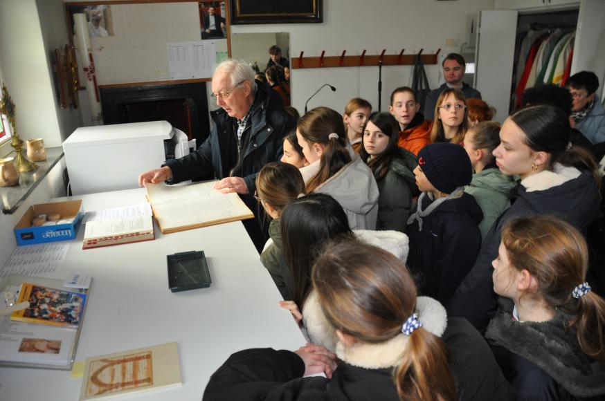 kerkverkenning en vormselkruisje 