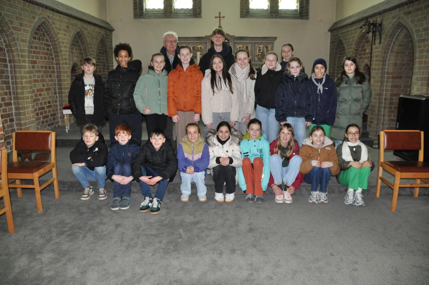 kerkverkenning en vormselkruisje 