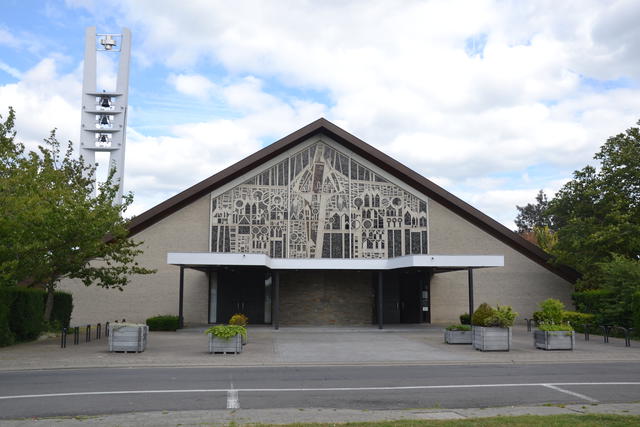 Sint-Pieterskerk, Brugsesteenweg