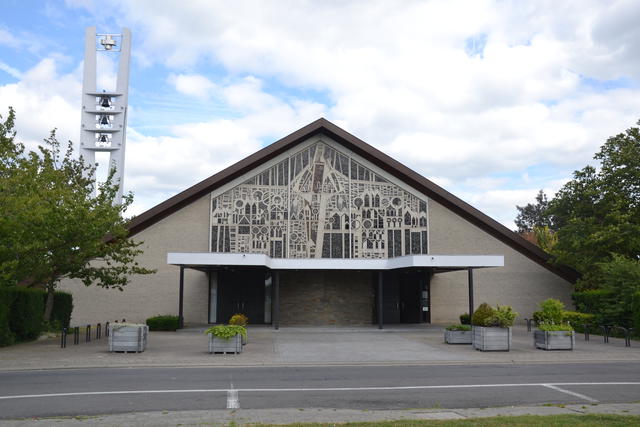 Sint-Pieterskerk, Brugsesteenweg