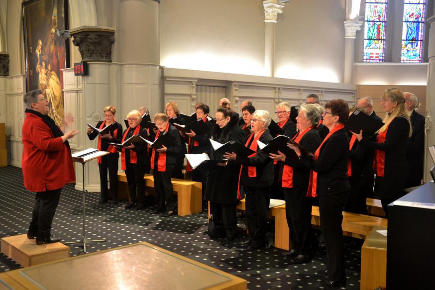 Sint-Cecilia Kuurns Gemengd Koor + Schola Gregoriana © Karen Devroe