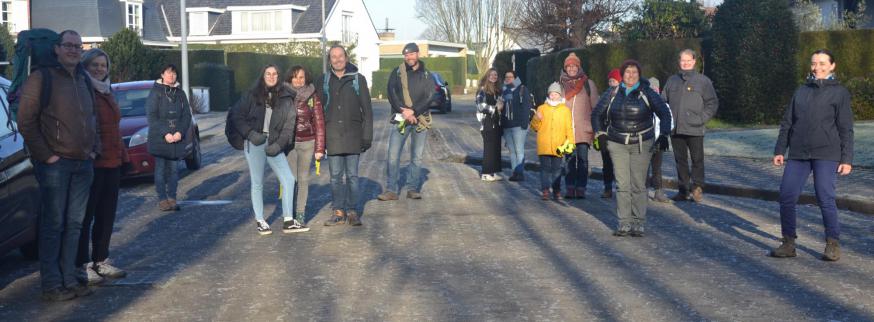 Vormselcatechisten tope op pad © Hans van Hove