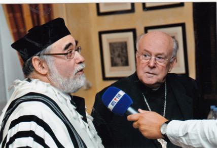 Kardinaal Danneels en de joodse opperrabbijn Guigui © Infocatho