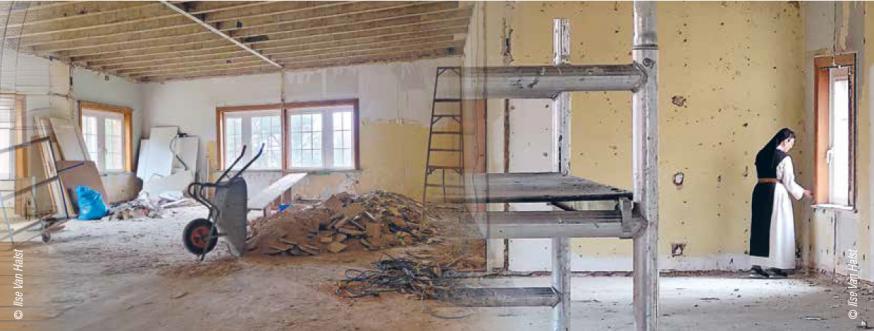 De deur naar de bouwwerf is gesloten, maar de abdijdeur staat altijd open. “Iedereen is welkom”, nodigt zuster Katharina uit..jpg © Ilse Van Halst