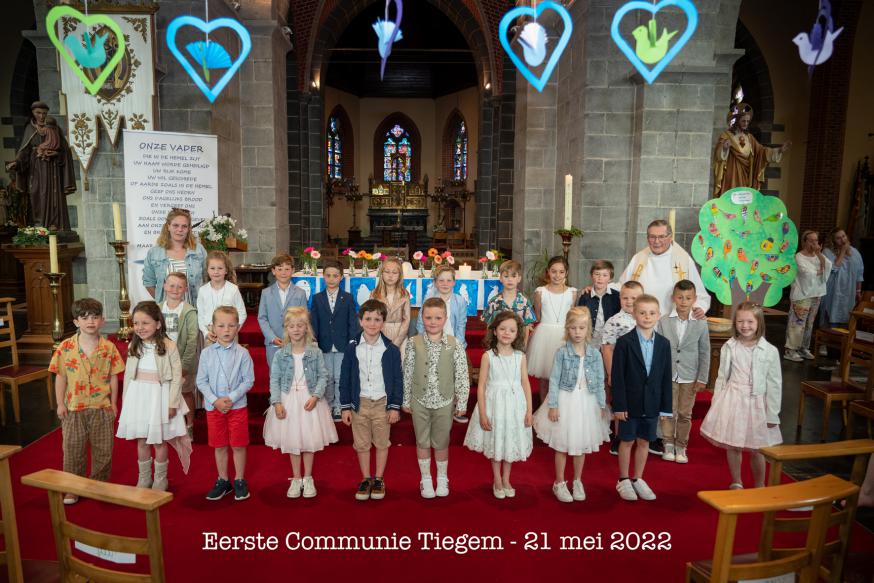 Eerste communicanten Tiegem 