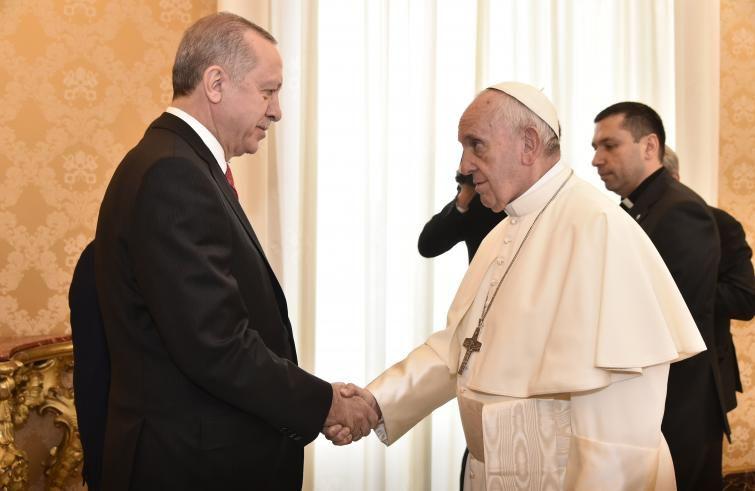 President Erdogan bij paus Franciscus © SIR/Vatican Media