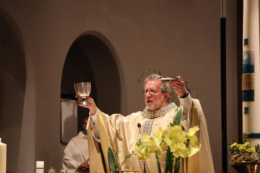 De viering van de eucharistie © Marcel Schoeters