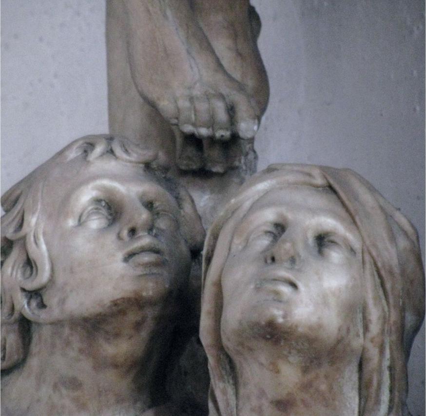 Wie opkijkt naar het kruis zal gered worden © Tillmann, Image