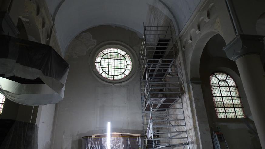 Restauratie kerk © J. Follet
