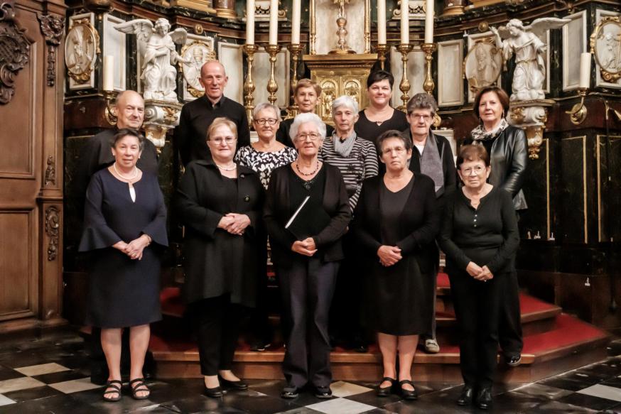 Koor Ruiselede onder leiding van Cécile Deleersnyder 