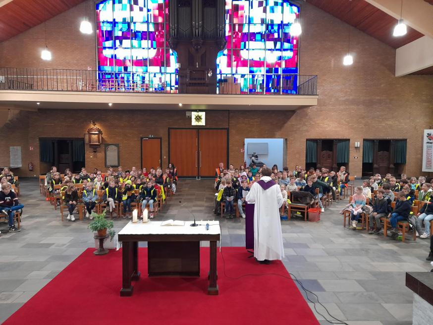 Schoolviering in Zwevezele 